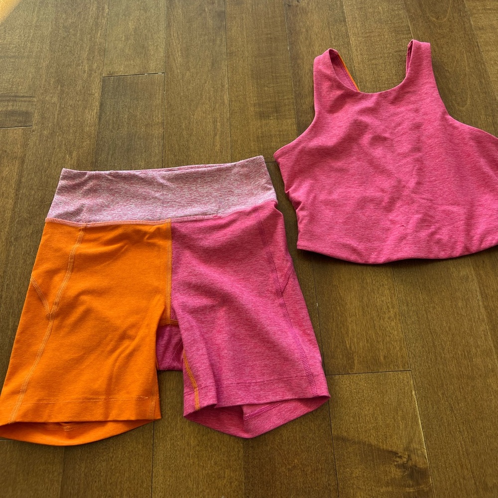 *MATCHING SET* Outdoor Voices color block shorts and sports bra